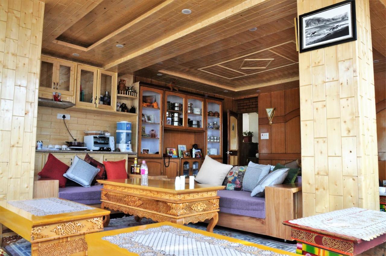 Laksdup Guest House Leh Eksteriør bilde
